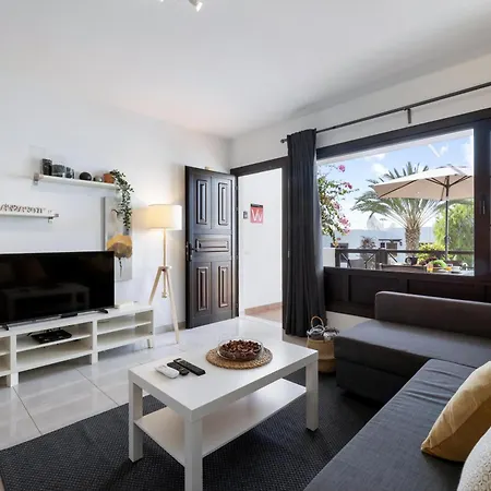 Oceanfront, Sea View, Fast Wifi & Pool In Daire *